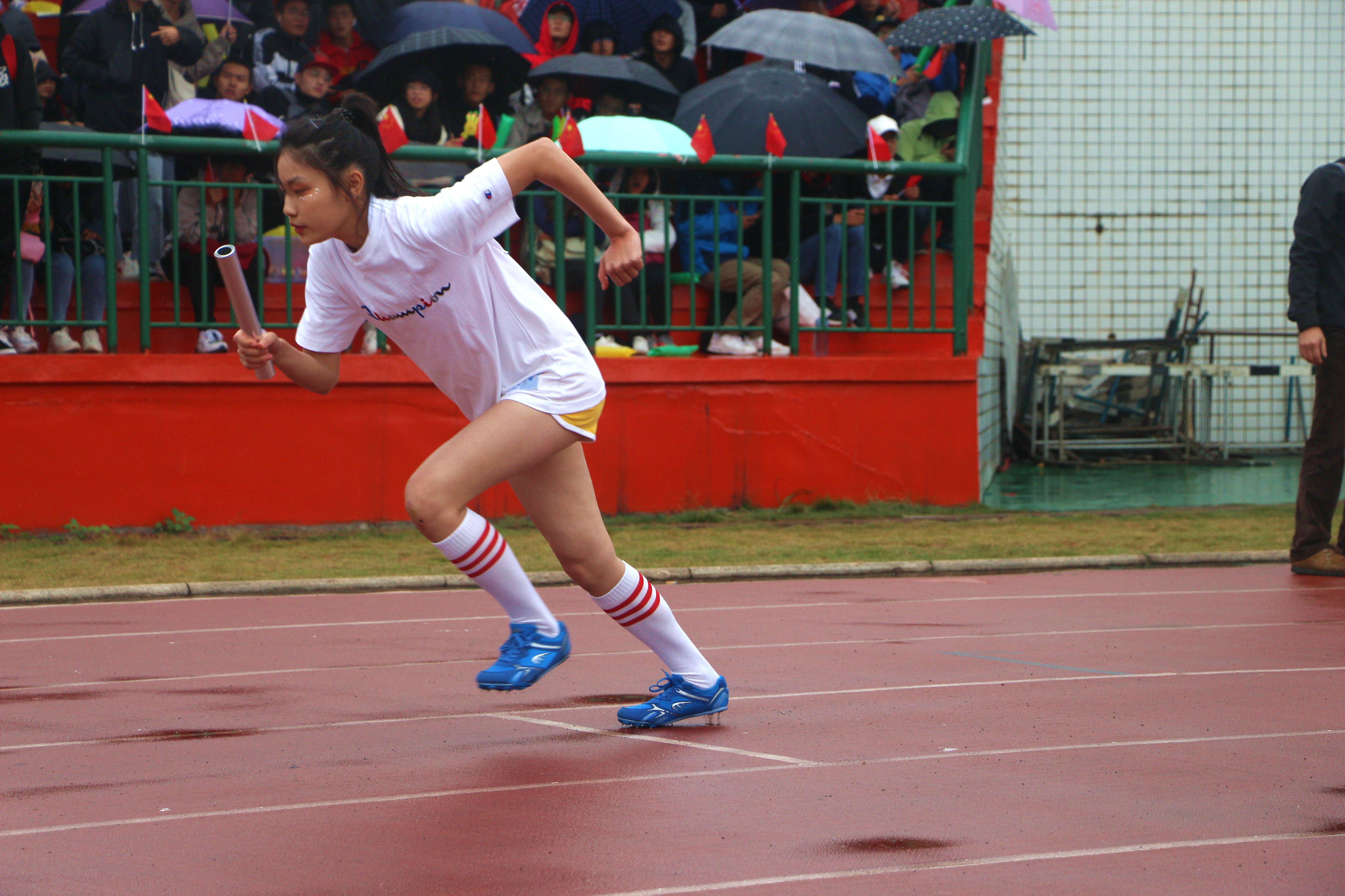 b9f5779c76db46caab14c50f3514945b.jpg b9f5779c76db46caab14c50f3514945b.jpg