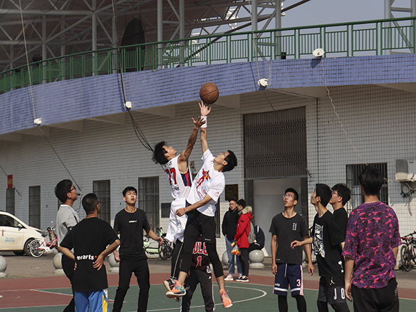 92b197f7d6b54bc49ad36f4ed929c44e.jpg