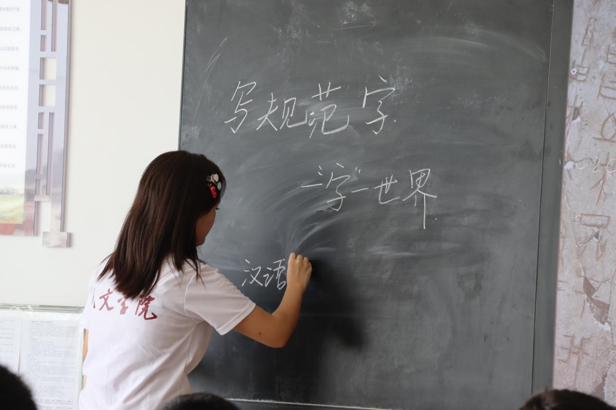 ade593aa877f4843b317ebc21573e74e.jpg ade593aa877f4843b317ebc21573e74e.jpg